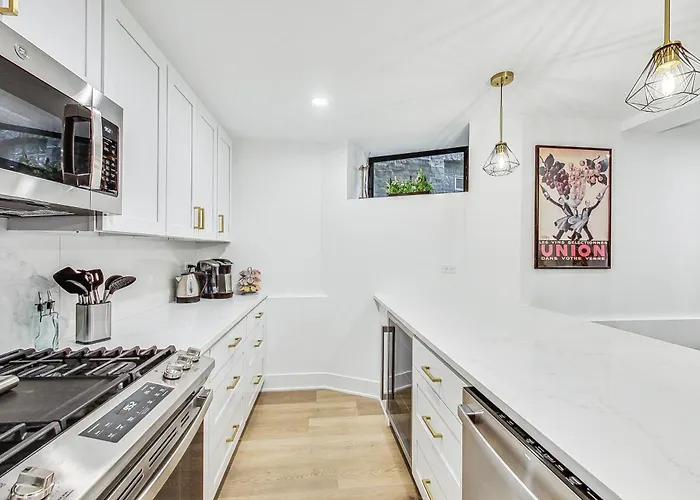 Appartamento Luxurious Lincoln Park With Gourmet Kitchen