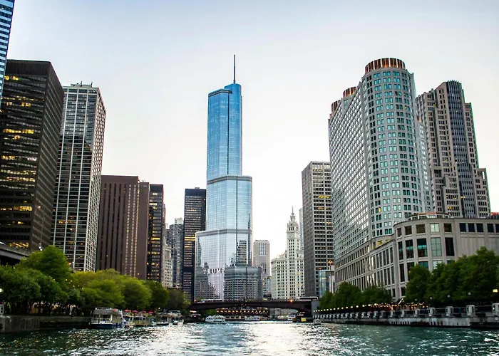 Luxurious Lincoln Park With Gourmet Kitchen Chicago