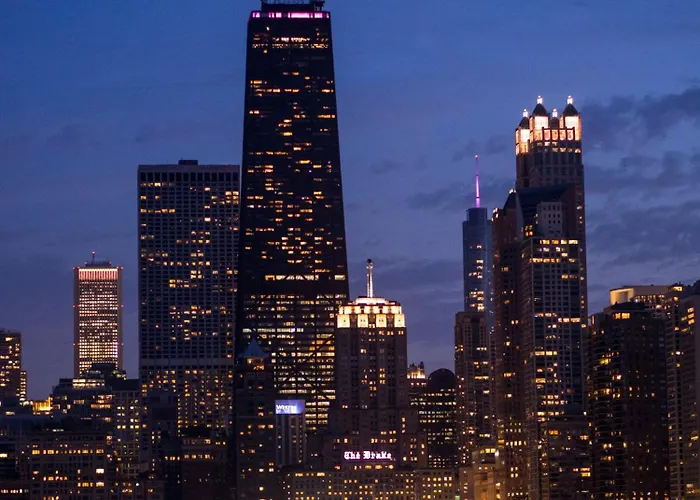 Appartamento Luxurious Lincoln Park With Gourmet Kitchen