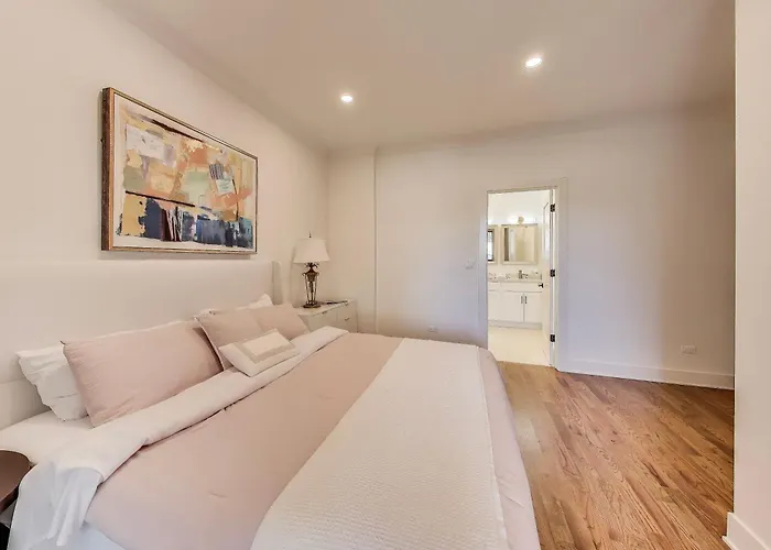Luxurious Lincoln Park With Gourmet Kitchen Appartamento