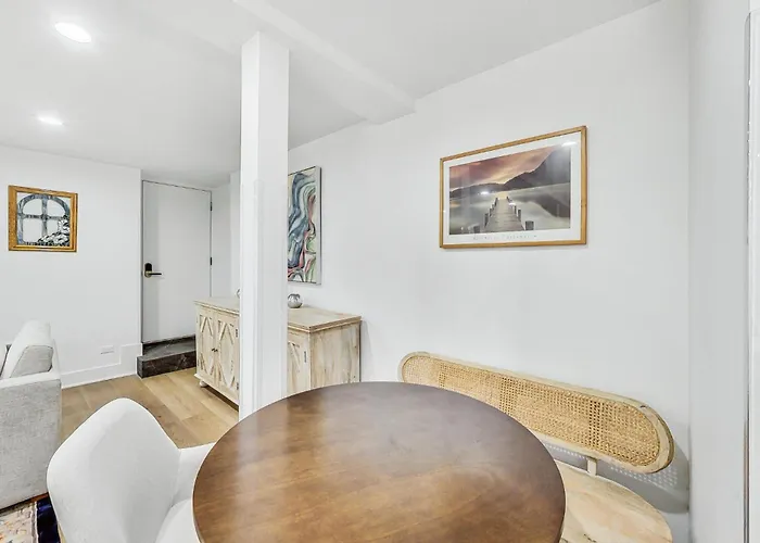 Luxurious Lincoln Park With Gourmet Kitchen Appartamento